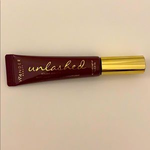 Wander Beauty Unlashed Volume and Curl Mascara